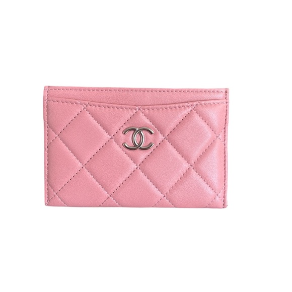 CHANEL Handbags - Chanel Classic Card Holder Quilted in Pink/Like New